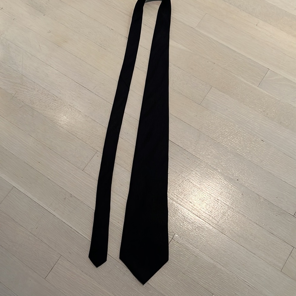 Albert Nipon silk tie - Picture 6 of 9